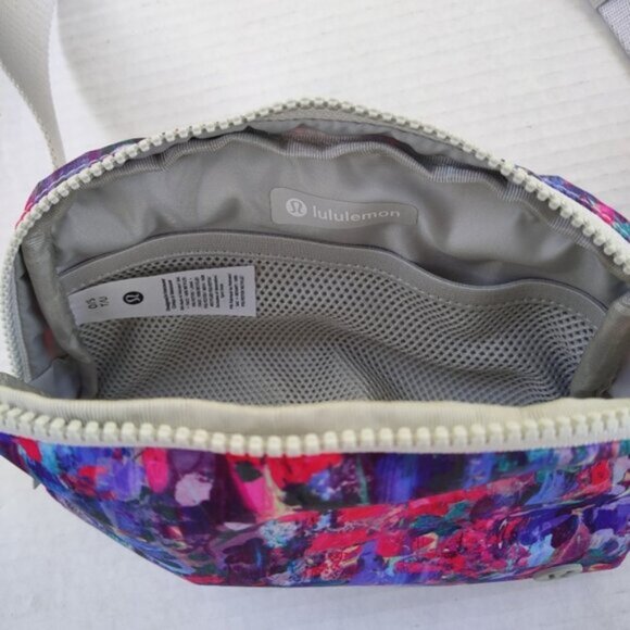 Lululemon Everywhere Belt Bag 1L Floral Glide Multi Vapor Long Strap NEW - Picture 5 of 9